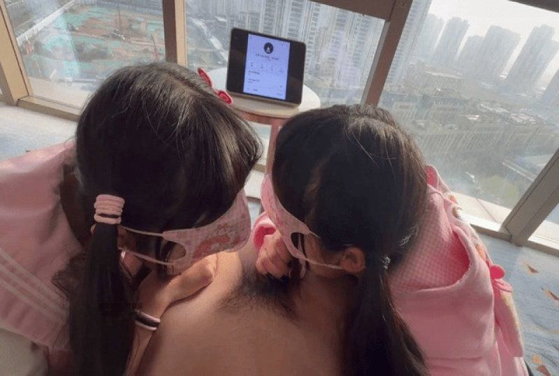 杏吧傳媒 一線天饅頭穴兩位極品好姐妹性福時光