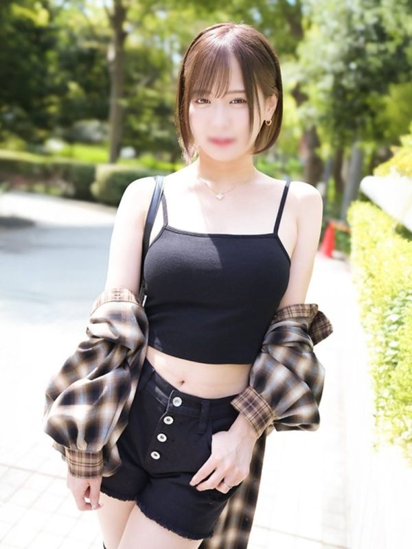 【2025最高作】えげつない美脚のスレンダー妻・29歳 かつてのセフレと3年ぶりの再会おせっせ 性欲ぶつけ合いの激しい中出し生交尾(なるみ)