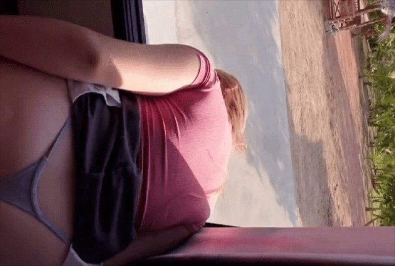 杏吧传媒 野外好刺激开窗户做爱给路人看有够疯-kitty