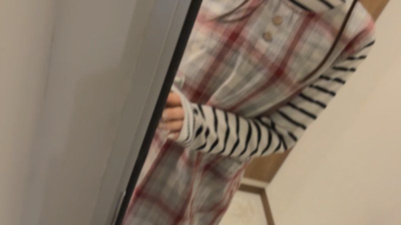 【个撮】某麻将职业选手的妹妹。和姐姐不同欠了一屁股债？无力偿还而找上家门。