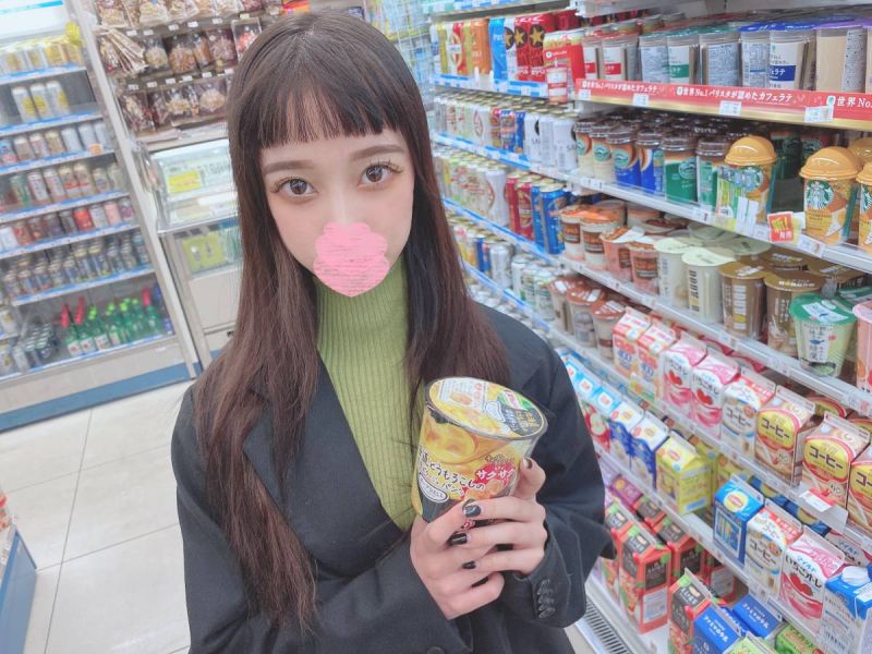 【2作品＋&alpha;/連續中出】持續翹課的白皙苗條女性集團中出處罰。