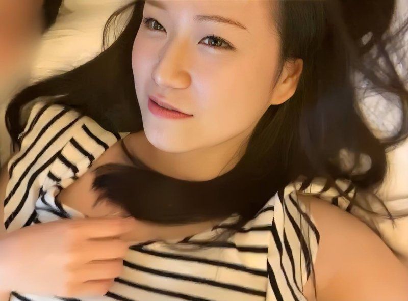 【個人撮影】旦那のいない真っ昼間から他人のチンポを欲しがる美女妻に中出し