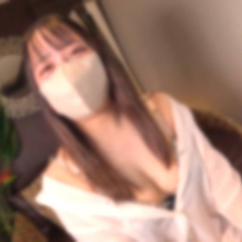 【Complete Secret Version】【Exclusive Sale】【Face Reveal】【Big Breasts】【Creampie】"Sara-chan" who works at an apparel store in Tokyo,the owner of a G-cup with a slim waist makes her first appearance on FC2. Don