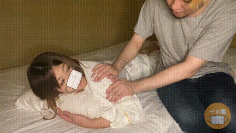 在幫朋友老婆做精油按摩的同時也中出了 IMEDAMAFC2