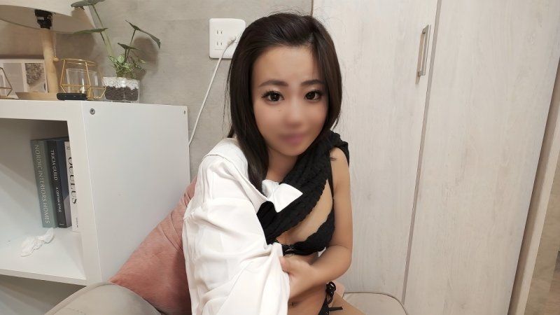 【無碼ｘ個人拍攝】為了拍拍立得照片，竟然做到這種程度！應援偶像的粉絲女孩用即興DIY讓淫穴濕透！纖細神級身材發情到不行，太危險了ｗ