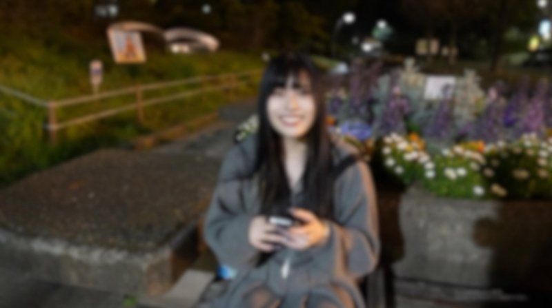 【初拍】【露臉】缺乏男人氣息的性愛讓這位霍爾斯坦素人飢渴難耐。22歲的她只有兩次性經驗。她獨自學會的真空口交讓男人爆射，之後還有大量的濃稠中出。