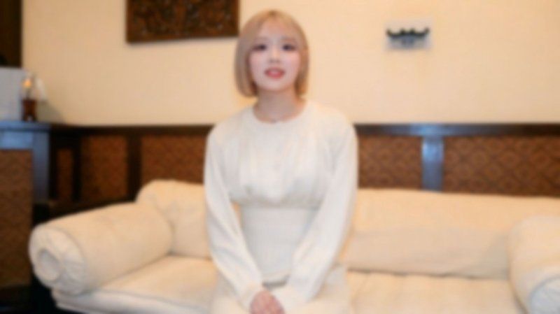 【無修正】第二彈！E罩杯美乳色白美女！大受好評再登場⤴其實胸部也很棒，但屁股也是美臀。吞精和中出兩發！