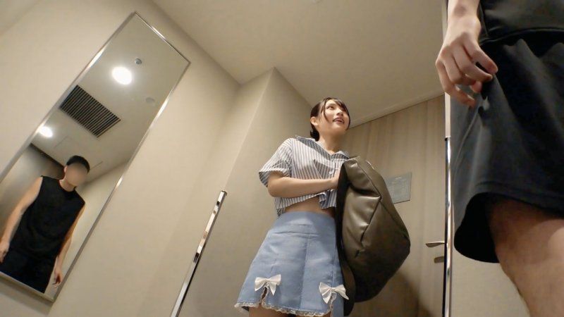 【SS級按摩妹】超人氣按摩妹M醬連續射精兩次，拔掉保險套，做好被封殺的覺悟進行中出。